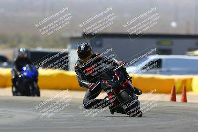 media/Mar-28-2022-Superbike Trackdays (Mon) [[b8603d0f67]]/Novice Group (1130am-12pm)/Turn 2/